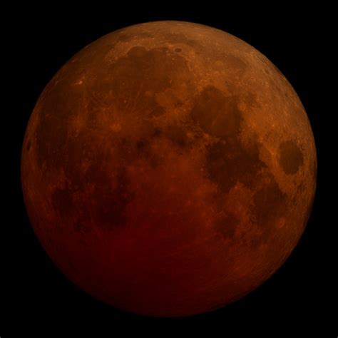 when is the lunar eclipse november 2022